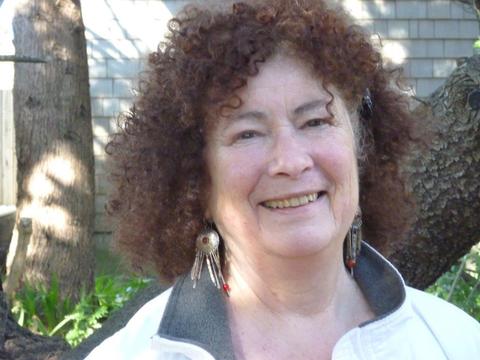 Andrea Scharf Headshot